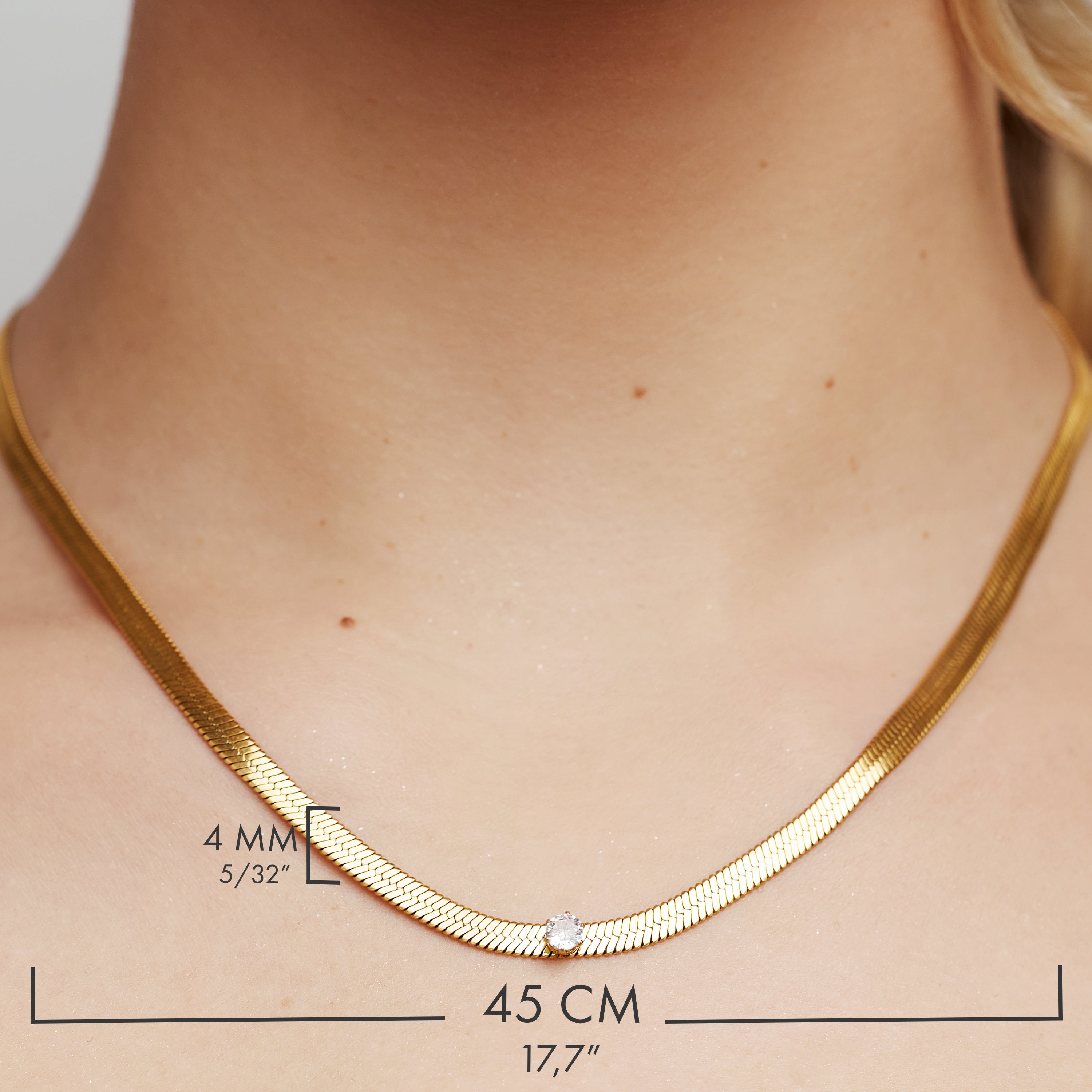 Colier sarpe cu pietricica - Auriu