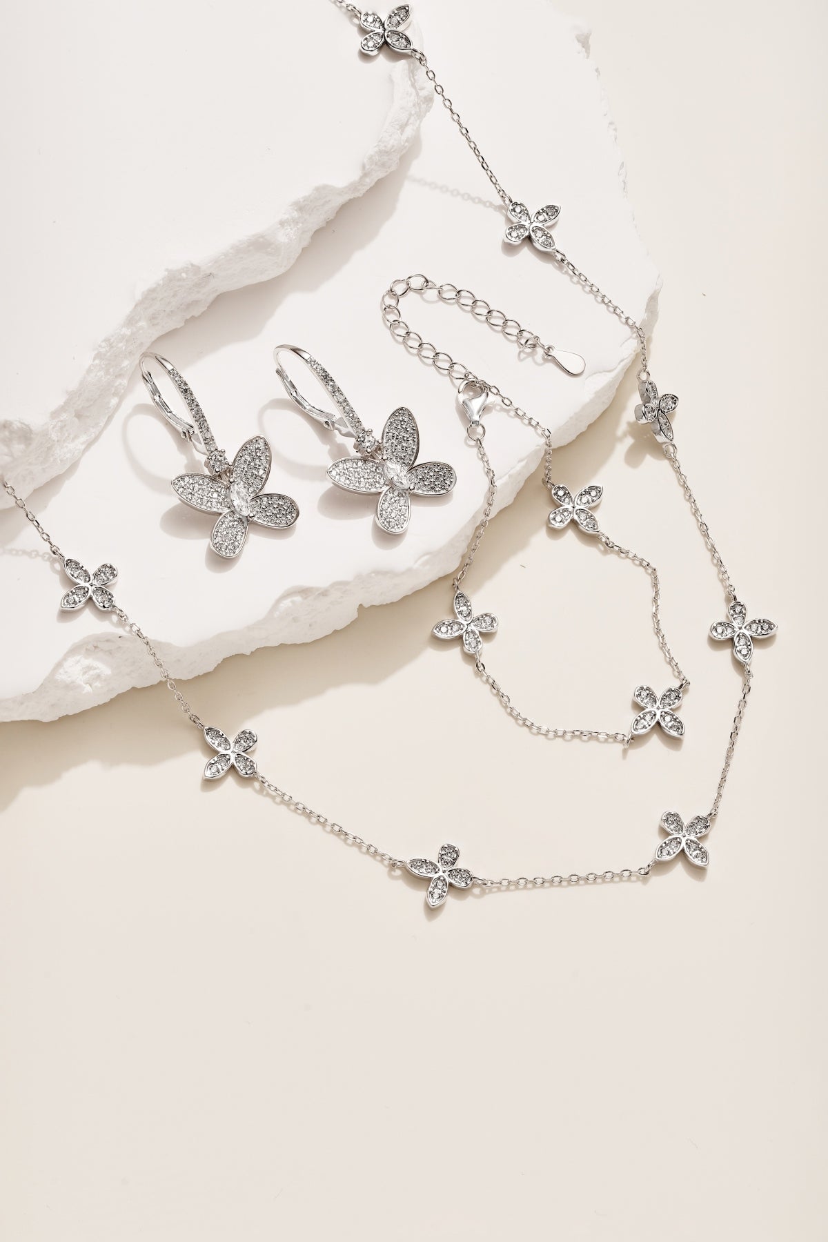 Fluture cu diamante - CZ