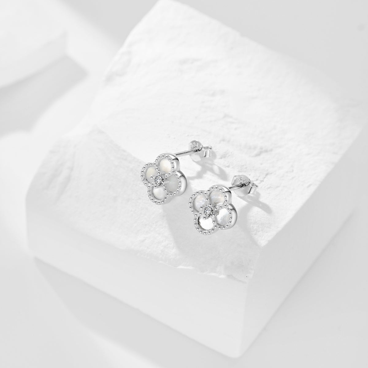 SET - Trify White - CZ