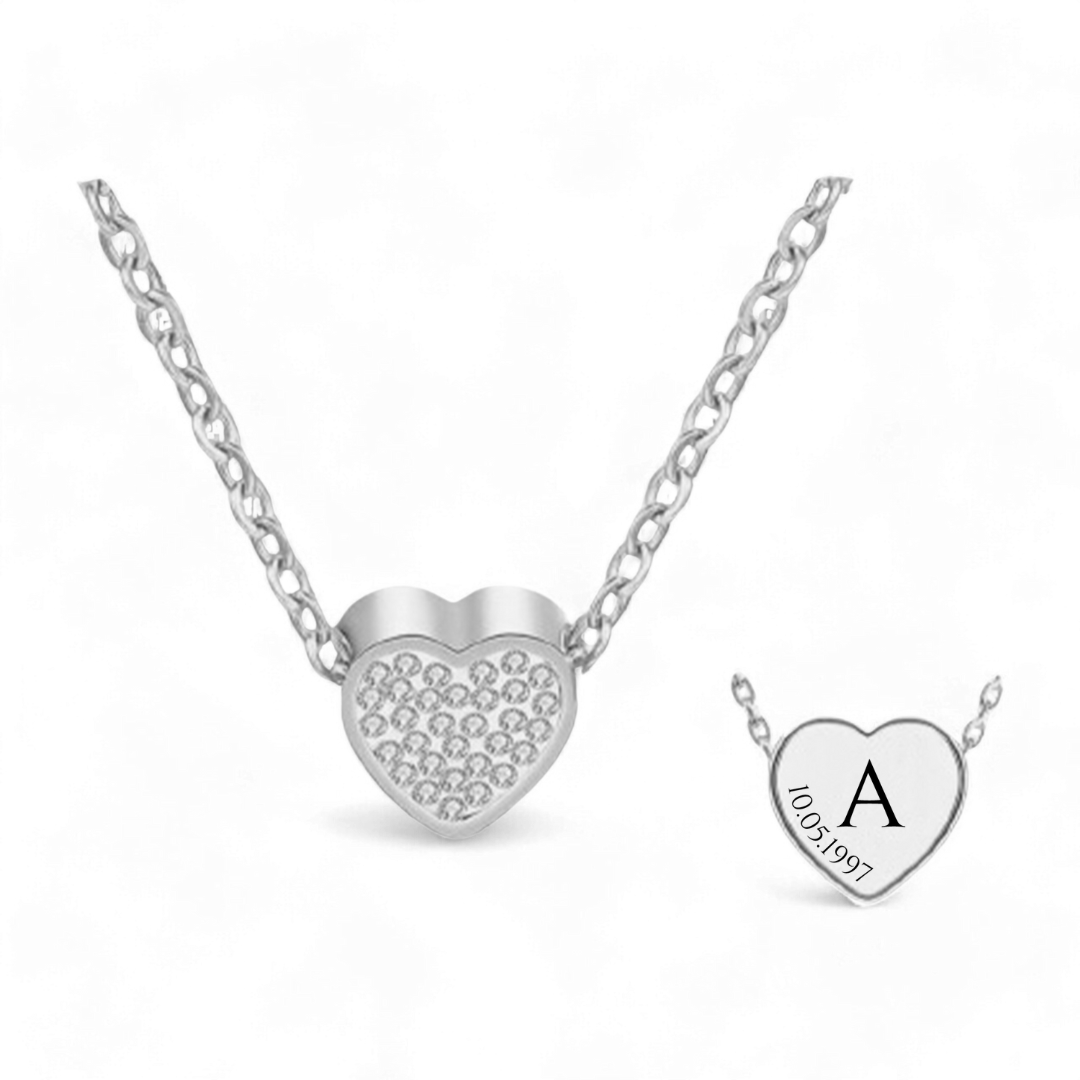 Colier cu diamant și inimă