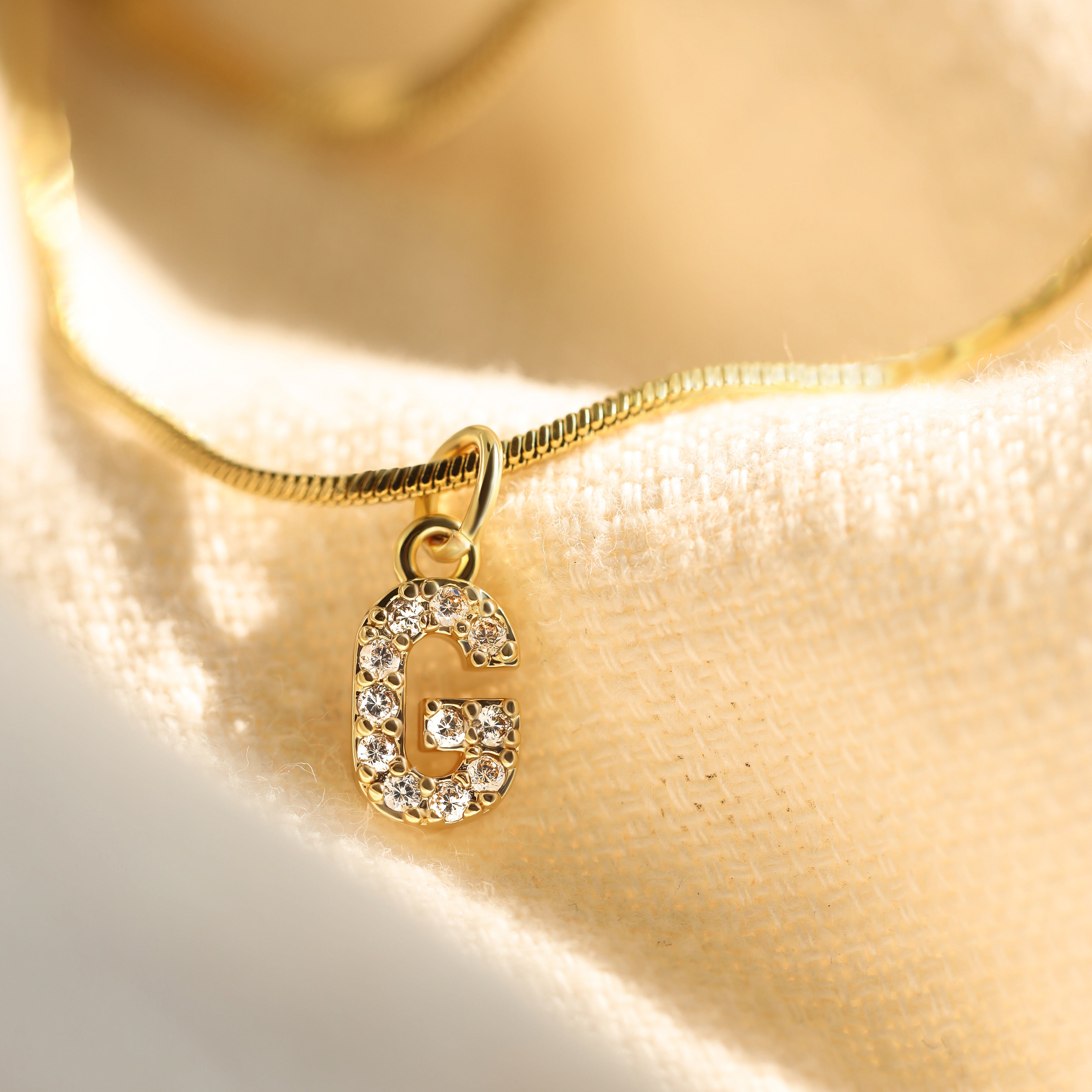 Colier dublu cu inițiale