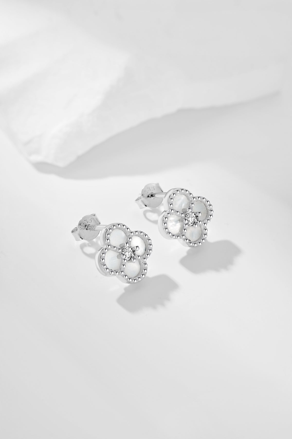 SET - Trify White - CZ